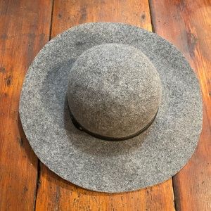 Grey wool floppy hat